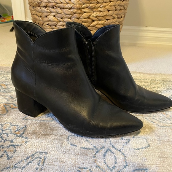 Cole Haan Elyse Black leather bootie size 10 - Picture 5 of 12
